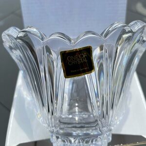 Oneida Juilliard crystal 4 inch small candle, candy or soap dish. Pretty.